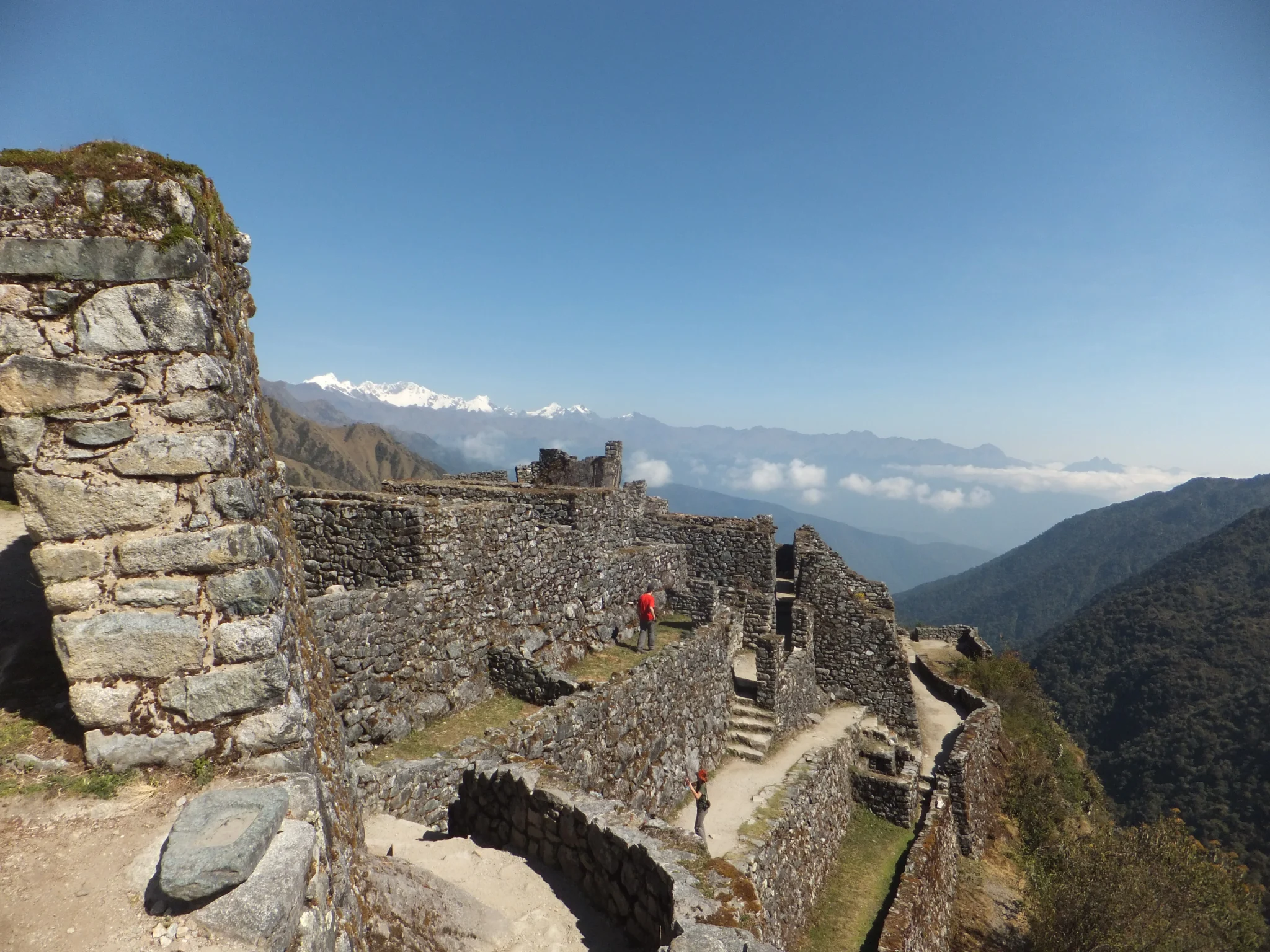 Inca trail - Sayacmarca scenary